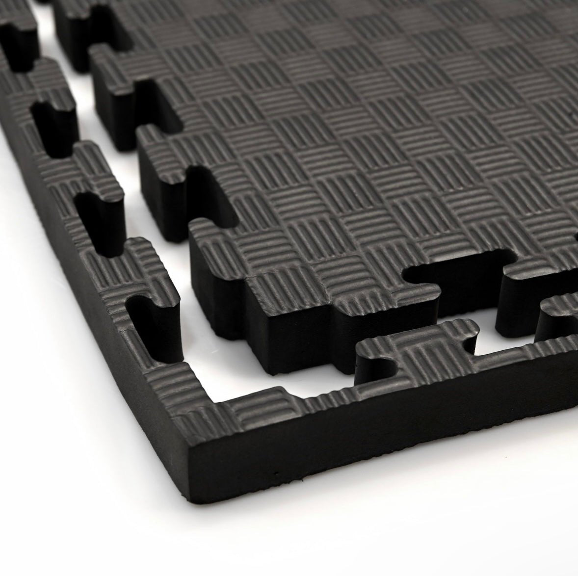 Close-up of interlocking edges on Carl’s Place Golf Room Floor Tiles, 5-pack for golf simulator setup - ALLBGT