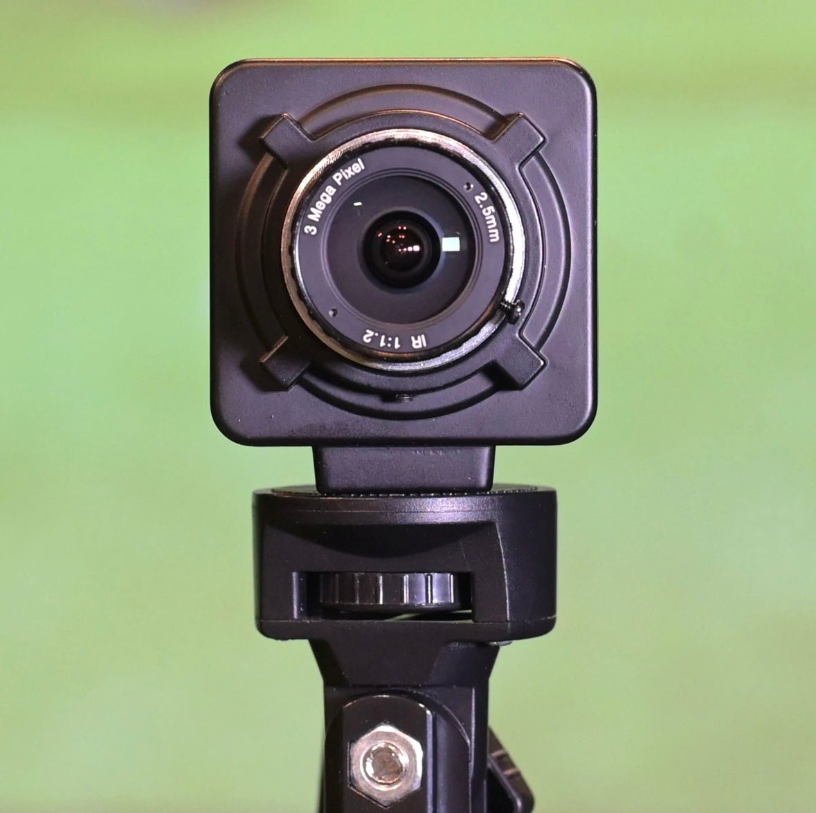 "Front view of Carl’s Place Golf Swing Camera capturing detailed golf swing footage - ALLBGT."