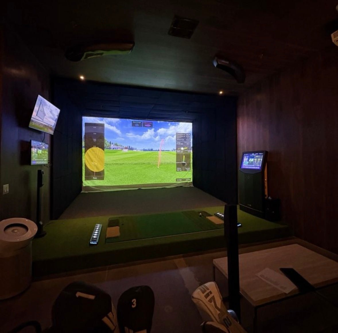 Angled view of the Golf VX T2 Simulator indoor golf facility - ALLBGT