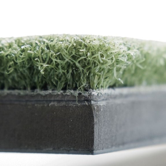 Close-up of SIGPRO Softy XL turf and foam shock absorption layer - ALLBGT