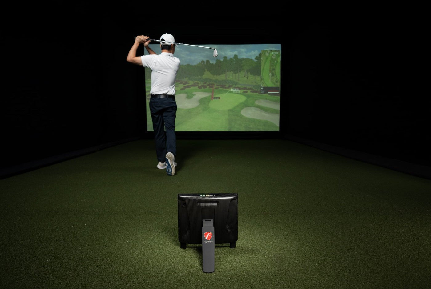 FlightScope X3C golf launch monitor measuring ball and club data indoors - ALLBGT